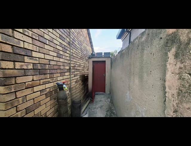 2 BEDROOM HOUSE FOR SALE IN TEMBISA